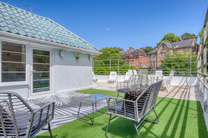 Roof Terrrace- click for photo gallery